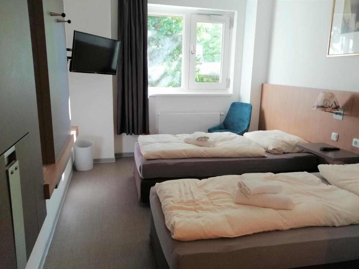 Gastehaus An Der Messe Hotel Хамбург Екстериор снимка